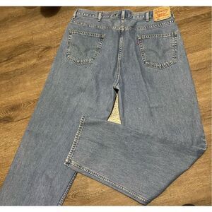 Levi's 550 Relaxed Fit Mens 40x34 Blue Jeans Light Wash Denim Great Condition